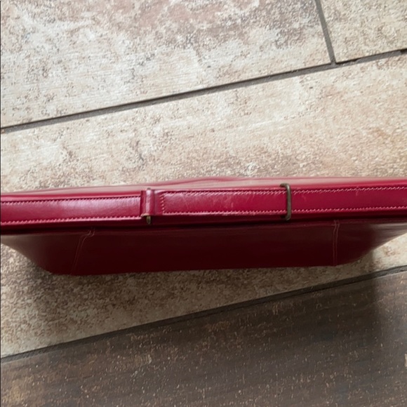 🎉HP🎉Vintage Red Leather Mam’selle Clutch - Picture 4 of 9